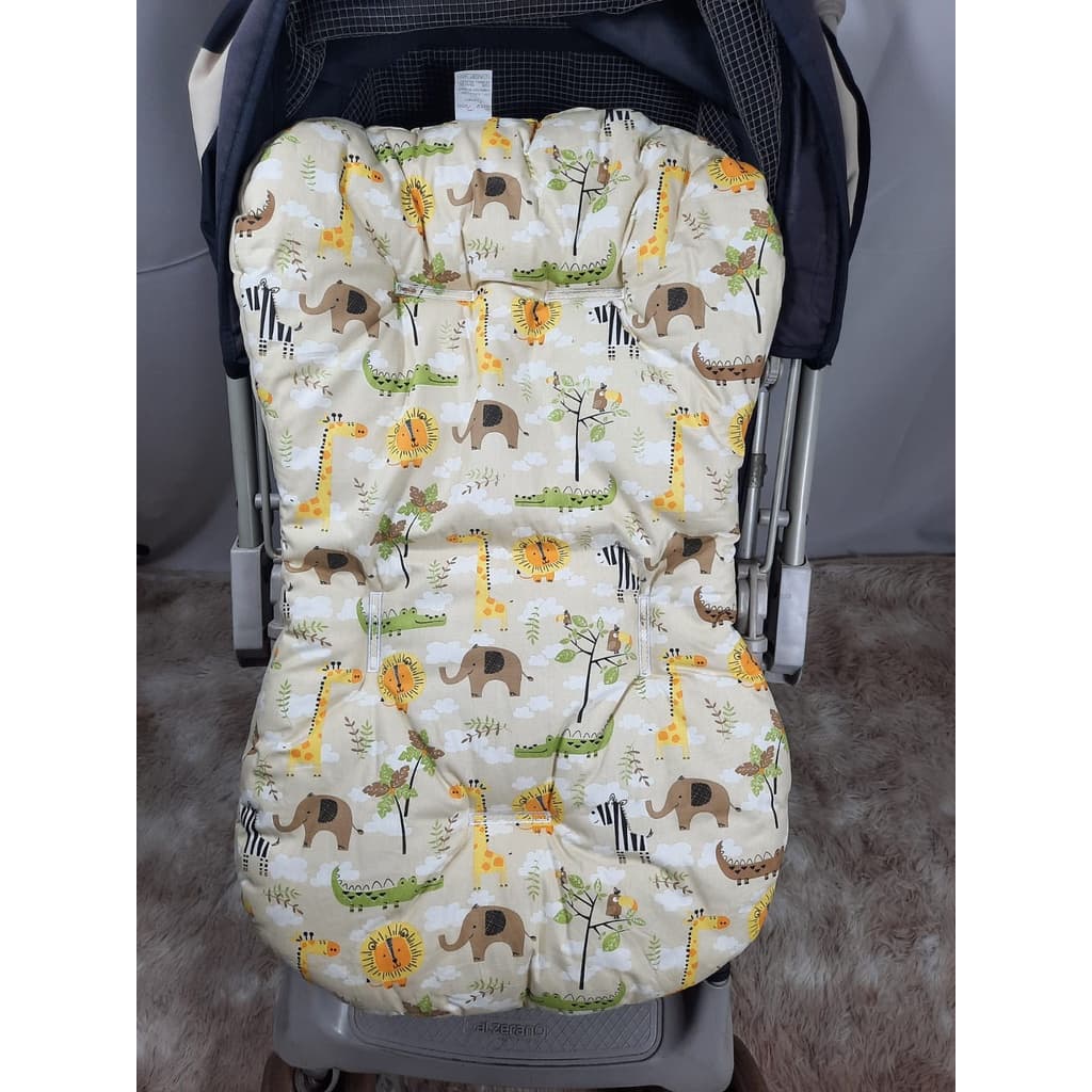 Colchonete para carrinho de Bebe bem fofinho Dupla face Safari Animais Bege