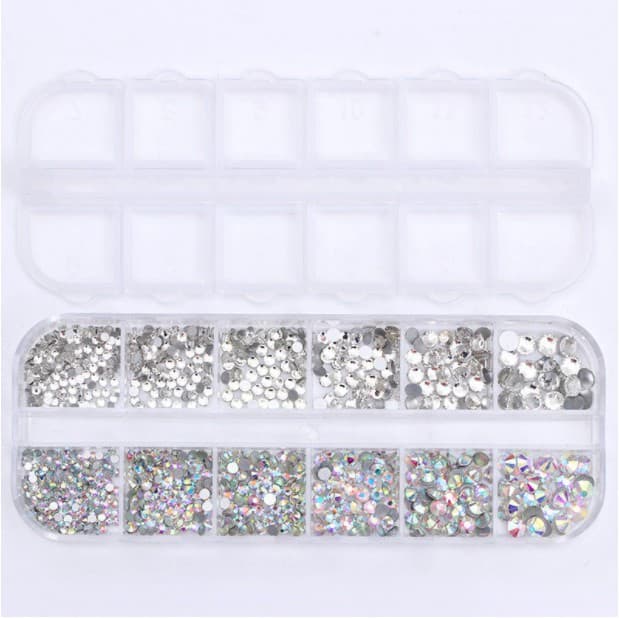 Kit Estojo Strass Transparente Colorido Furta cor com Fundo Plano em Tamanhos SS3 SS4 SS5