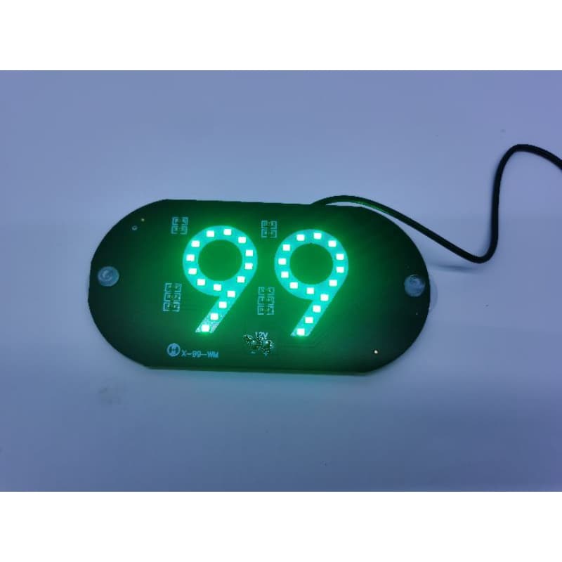 placa de Led 99 e placa U verde