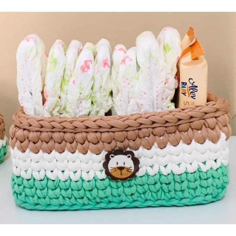 Porta Fraldas safari em Fio de Malha 24x14x15cm com aplique