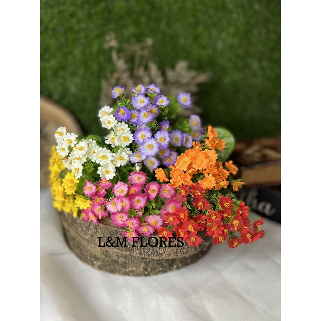 Buquê de Mini Margarida artificial com 5 galhos de flores ideal para arranjos e decoração