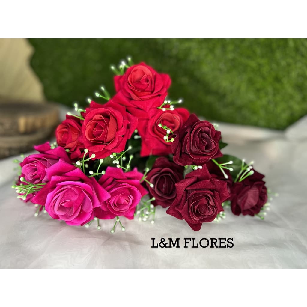 Buquê de Rosa aveludada artificial com 5 flores ideal para arranjos e decoração de casamento, festas, trabalho
