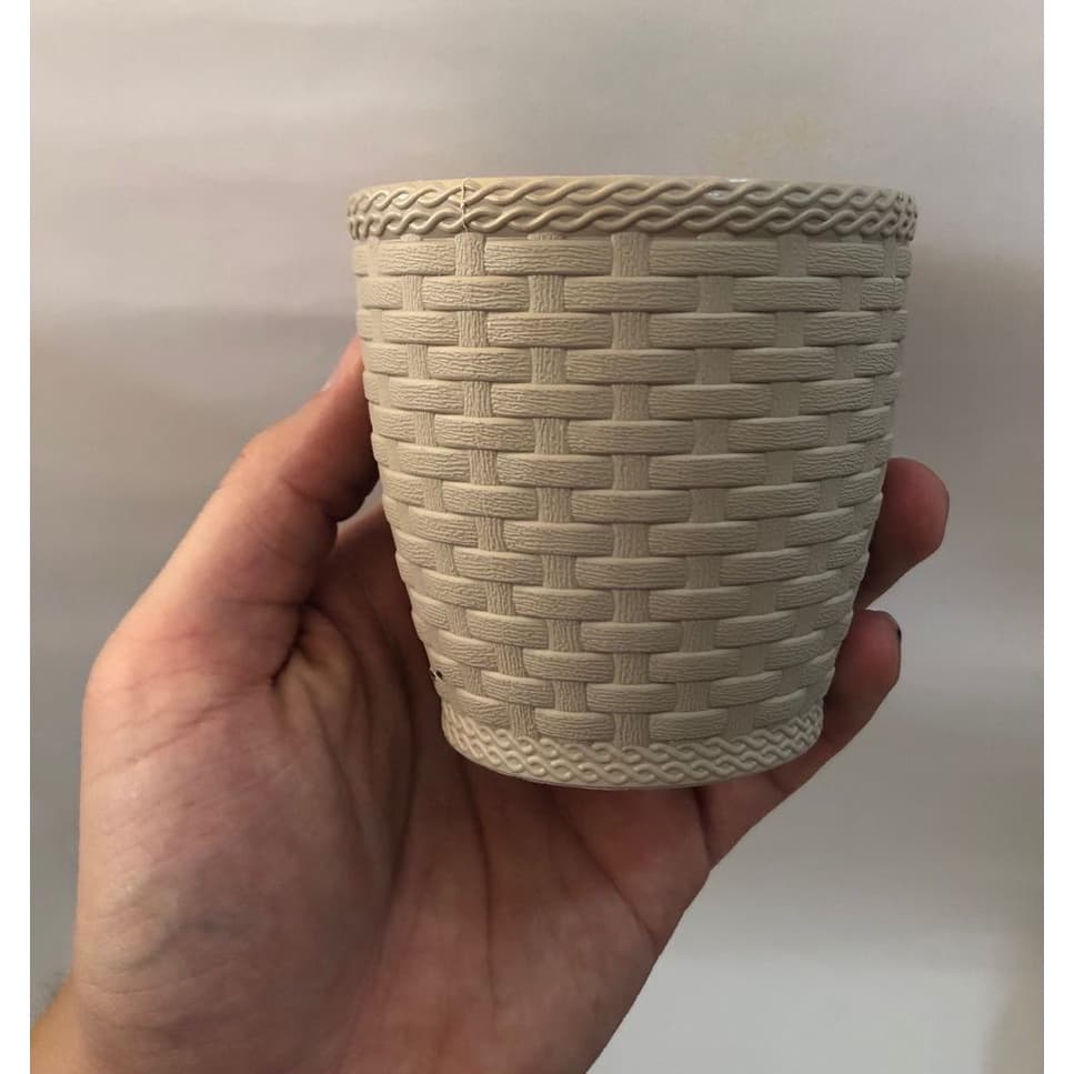Vaso Cachepot Rattan Plástico Modelo Pequeno M3 Cactos, Plantas e Flores - Diversas Cores