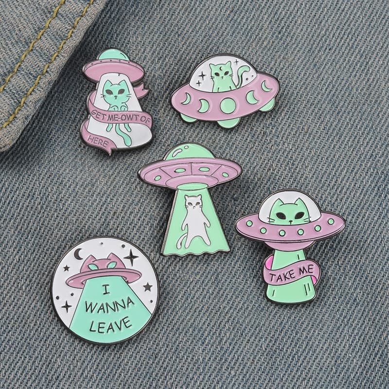 Alloy Space Cat Series Brooch Creative Cartoon Spaceship Paint Craft Badge Clothes Jewelry Backpack Jewelry