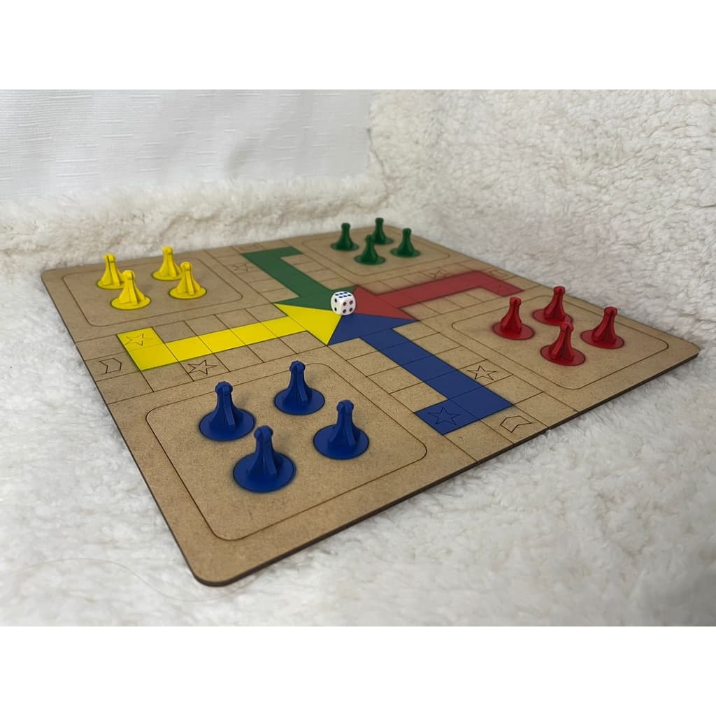 Jogo de Tabuleiro Ludo de MDF com dados e pinos