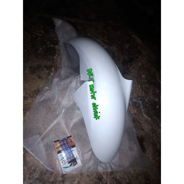 Guarda-Lamas Dianteiro Yamaha Vixion Branco Brilhante