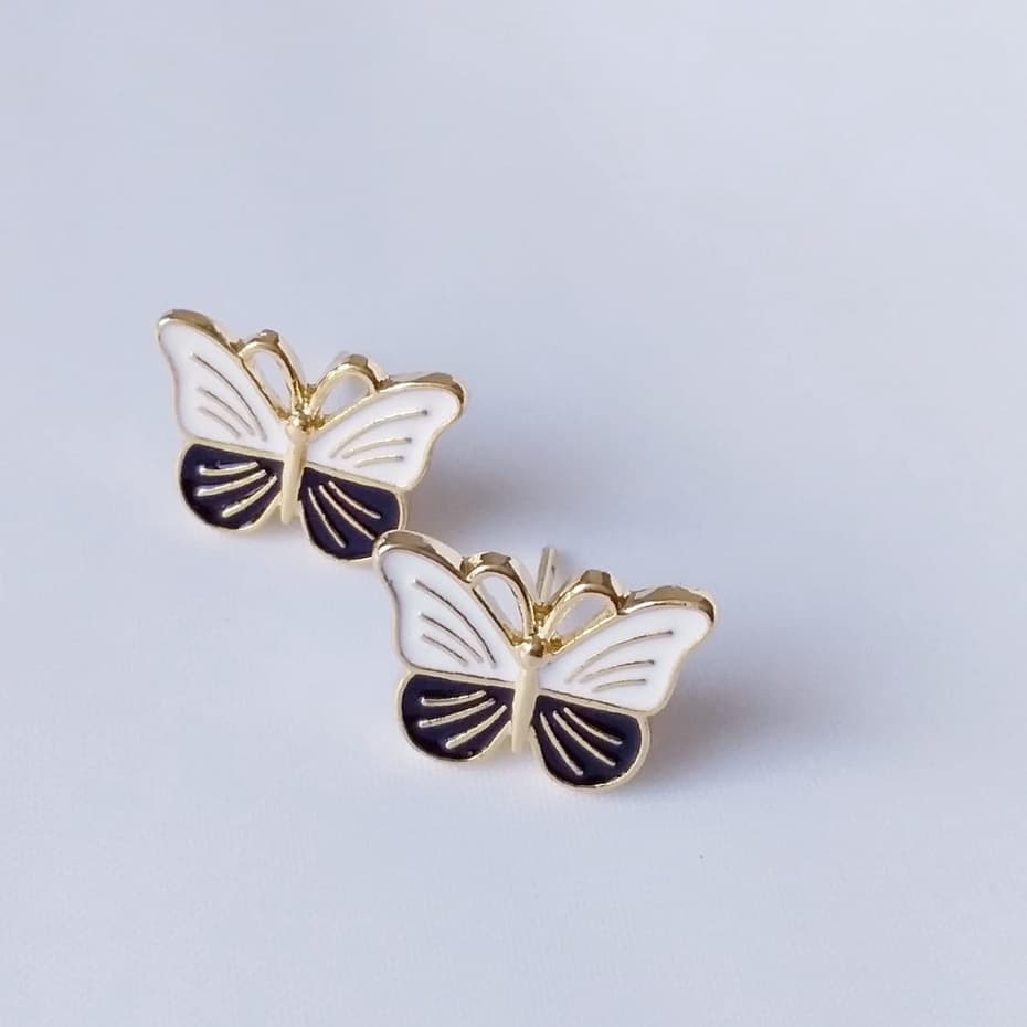 Brinco Esmaltado Resina Borboleta