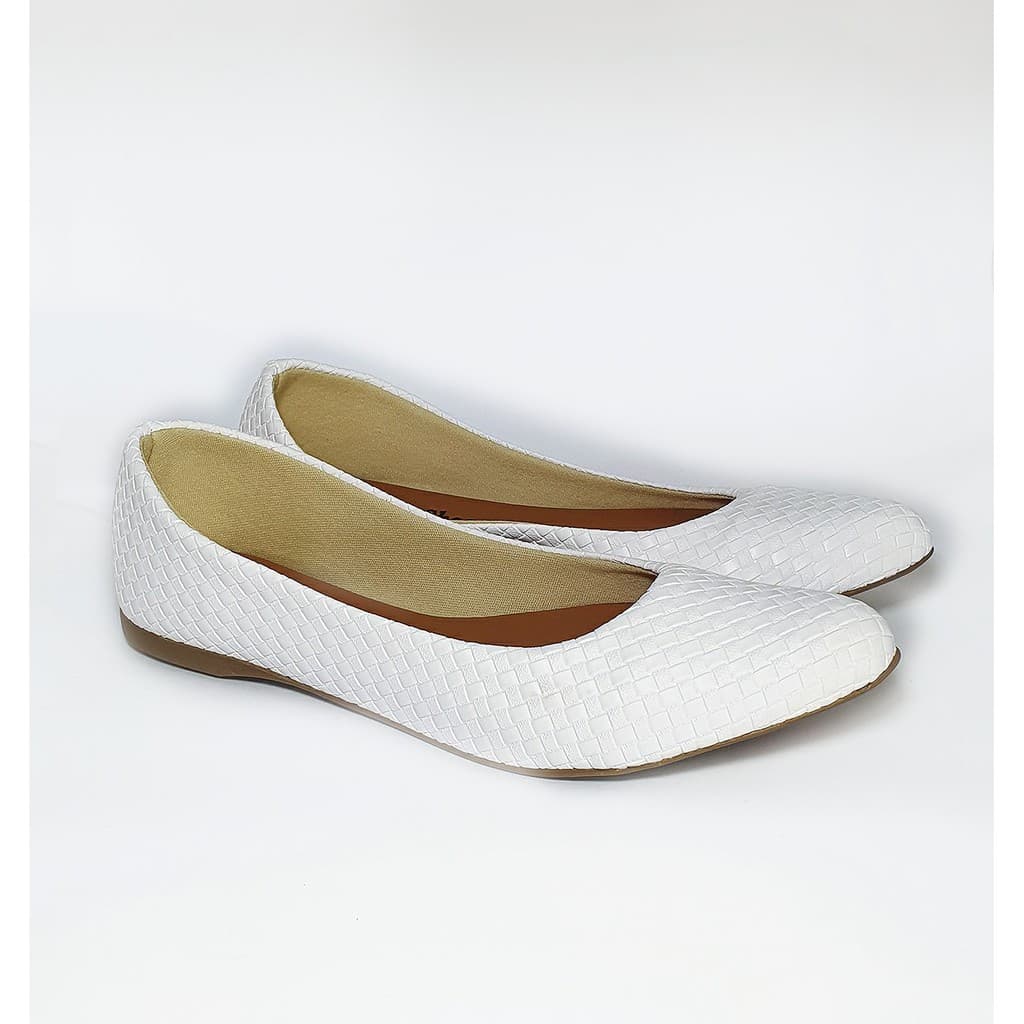 sapatilha feminina trisse moda evangélica estilo único casual dia a dia bico fino.