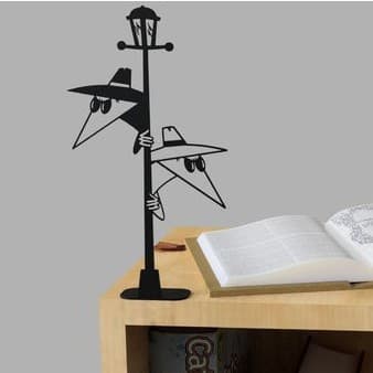 1x Peças da Decoração do Jogo Spy vs Spy INCRÍVEL - Poste com os Espinhões do Game SNES