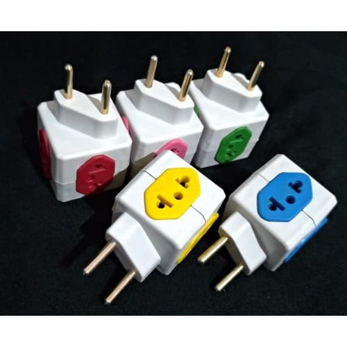 Adaptador Tomada Cubo 4 Entradas Benjamin 10 A Dado Co