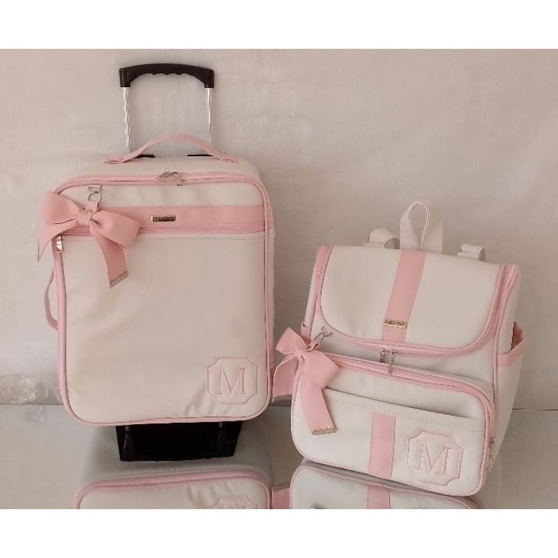Kit de maternida Mala Rodinha, Mochila e trocador branco com faixa rosa bebê