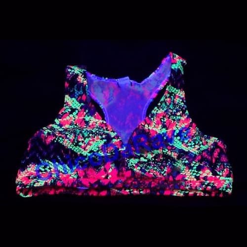 Top Fitness Estampado Fluorescente Brilha Na Luz Negra G