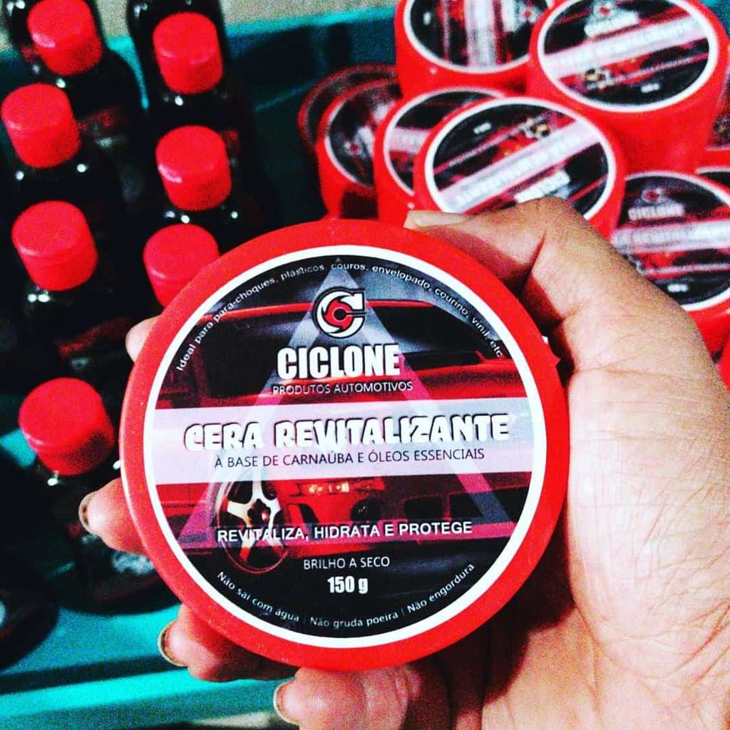 CERA AUTOMOTIVA Para Carro e Moto com CARNAUBA 150gr Para PLASTICO RESSECADOS