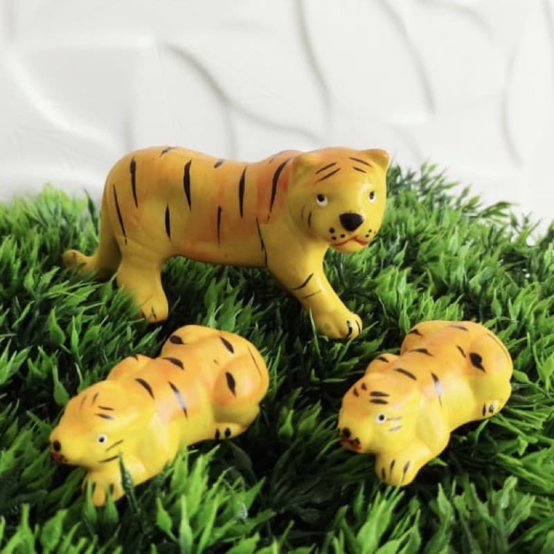 🐯 3 pcs / Miniatura de Tigres / Tigrinhos Fofos / Animais em Porcelana / Casa Jardim Mini Estatueta Animal Safari