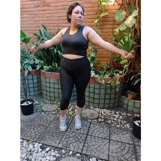 Calça Legging Capri Suplex Grosso Curve Plus Size G1,G2,G3 e G4,G5,G6 Cintura Alta Fitness Academia