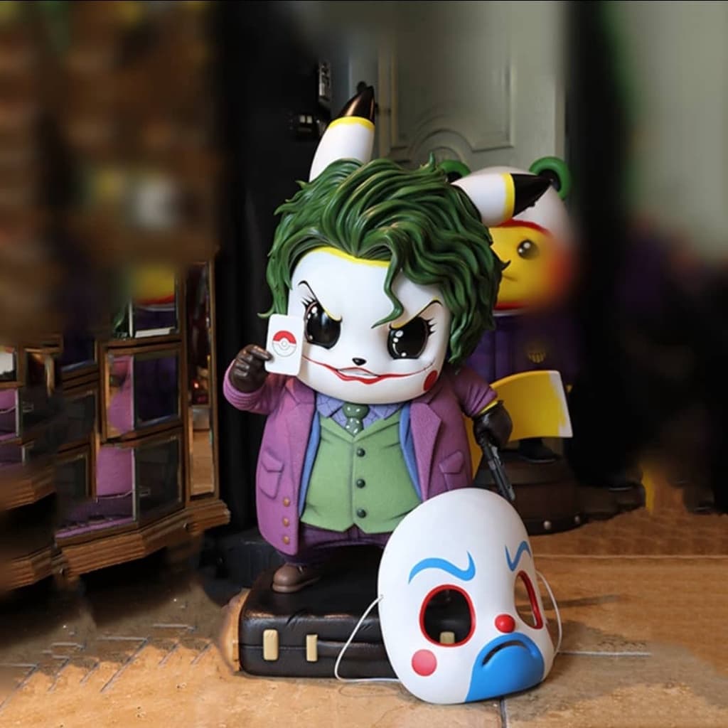 Figure Action Pokémon Pikachu/Coringa - Envio imediato - acessório mascara