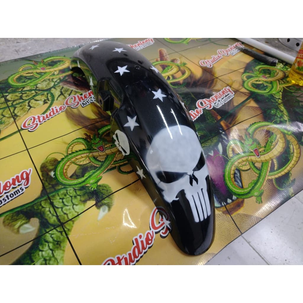 Paralama Cg Titan 125 ( 2000 Ate 2010) Com Grafite - Justiceiro