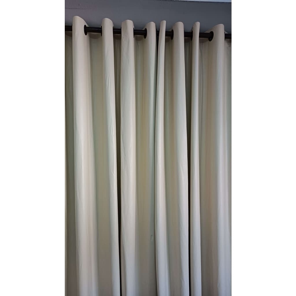 Cortina Corta Luz / Blackout veda 100% a luz 2,70 x 1,80