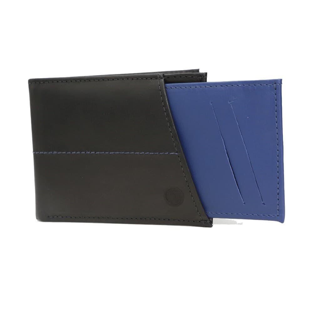 Carteira em Couro Preto com Porta Cartões Azul 410p