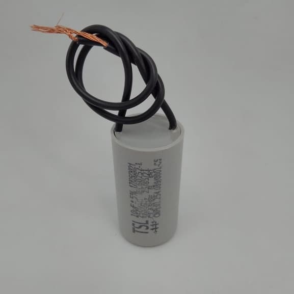 CAPACITOR 10UF em 250V COM FIO