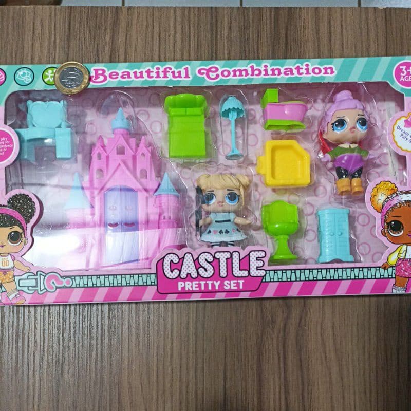 castelo com bonecas ages+ 3