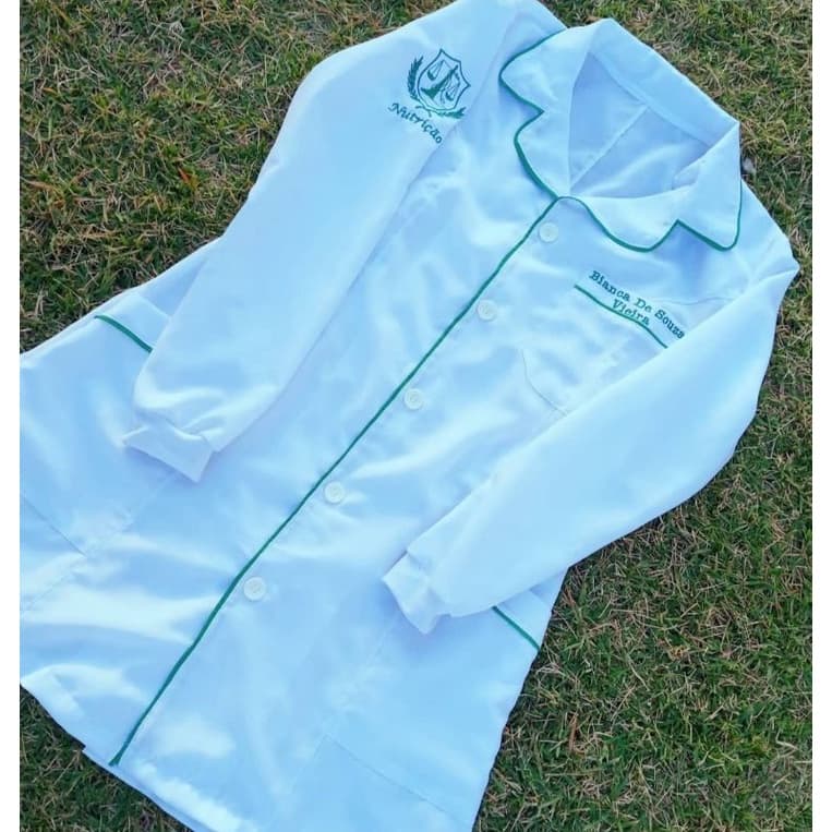 Jaleco oxfordine manga comprida/ jaleco gabardine manga comprida/ feminino já bordado