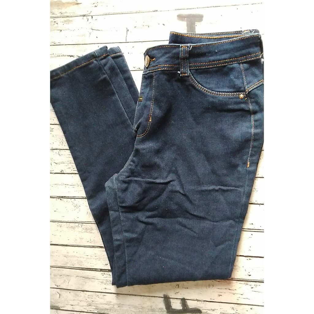 Calça Jeans Skinny feminina com bolsos/casual/dia a dia/*Peça foi usada para catálogo/exposição, devidamente higienizada
