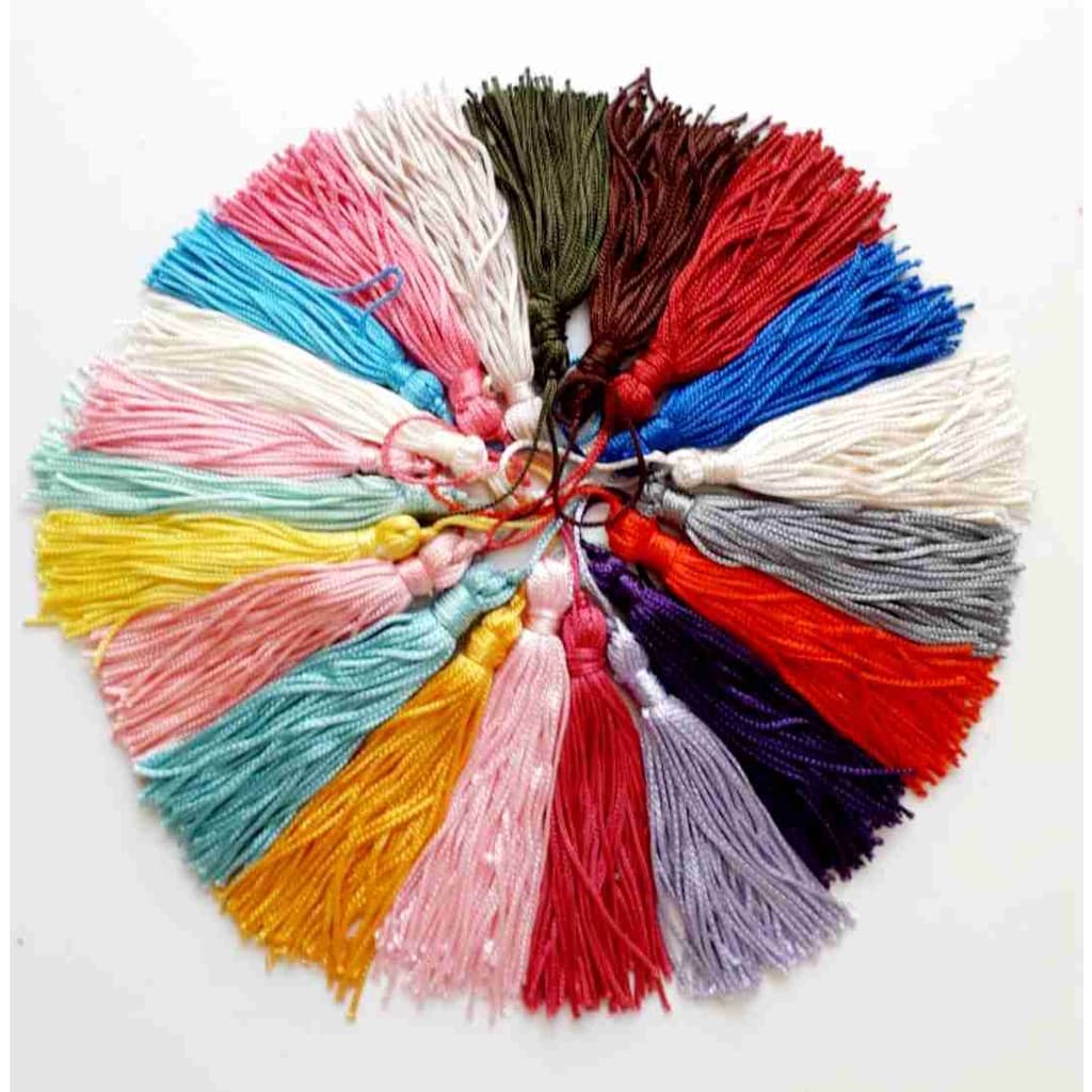 Aplique Tassel 10 unidades com Fio de 7cm.