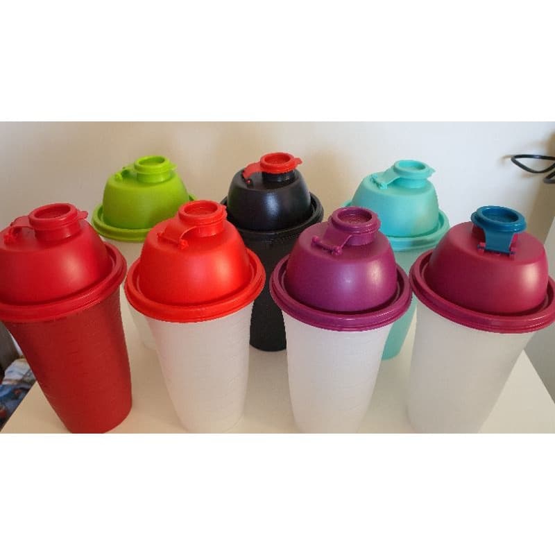 Quick Shake II  (Shakeira)500 ml Com Hélice Escala Medidora - Original Tupperware®