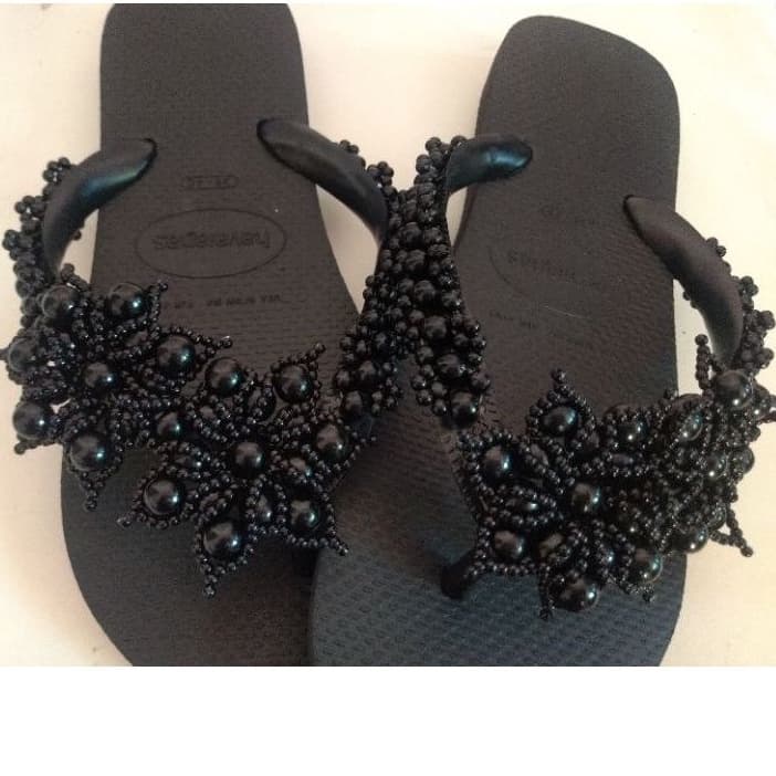 chinelo sandália havaianas original decorada customizada pedrarias pérolas artesanal