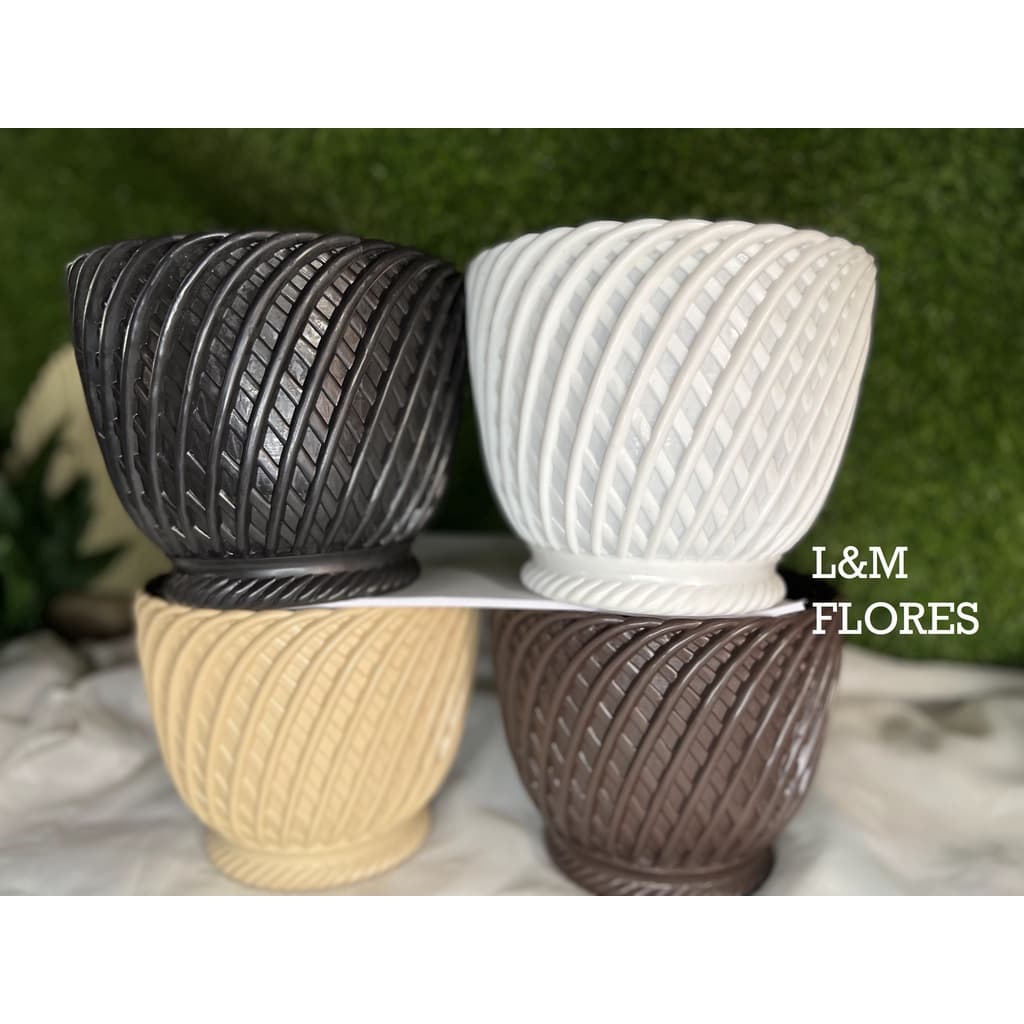 Vaso de plástico duro Cachepô com várias cores ótimos para montagem de arranjos de mesa, casa, casamentos