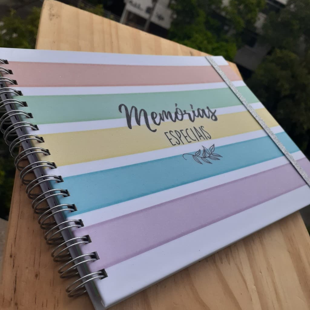 Caderno Álbum Capa Dura e Miolo Colorido Scrapbook Candy Color Plus
