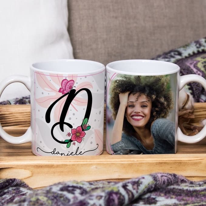 caneca personalizada com Inicial e nome + FOTO porcelana 325ml  super novidade