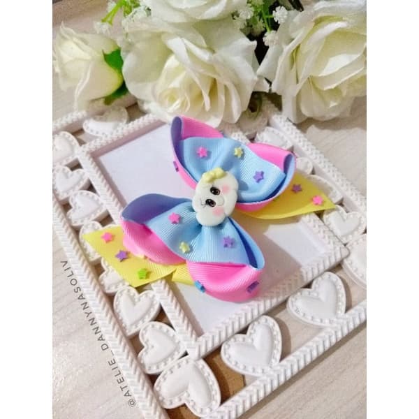 Laço Chuva de Amor/ Laço Chuva de bênçãos/ Laço Nuvem/ Laço infantil/ Laço de cabelo/ Mesversário / Festa de aniversário/Ensaio fotográfico / Chuva de bênçãos / Chuva de amor