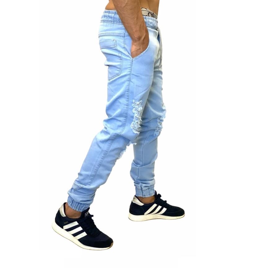 Calça Jogger Masculina Rasgada Jeans Claro Delavê
