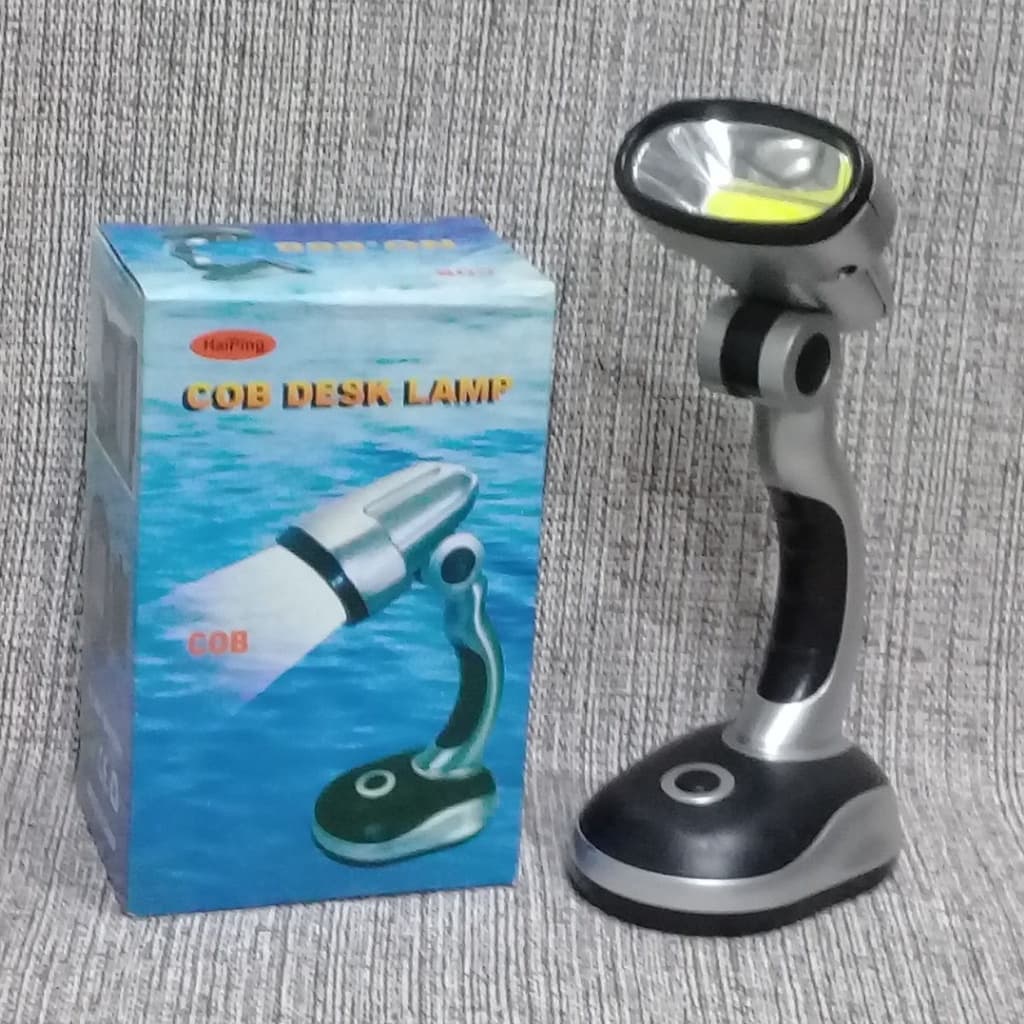 Luminária lanterna de mesa e de Mão Iluminação forte e econômica  à pilha Luminária Articulável