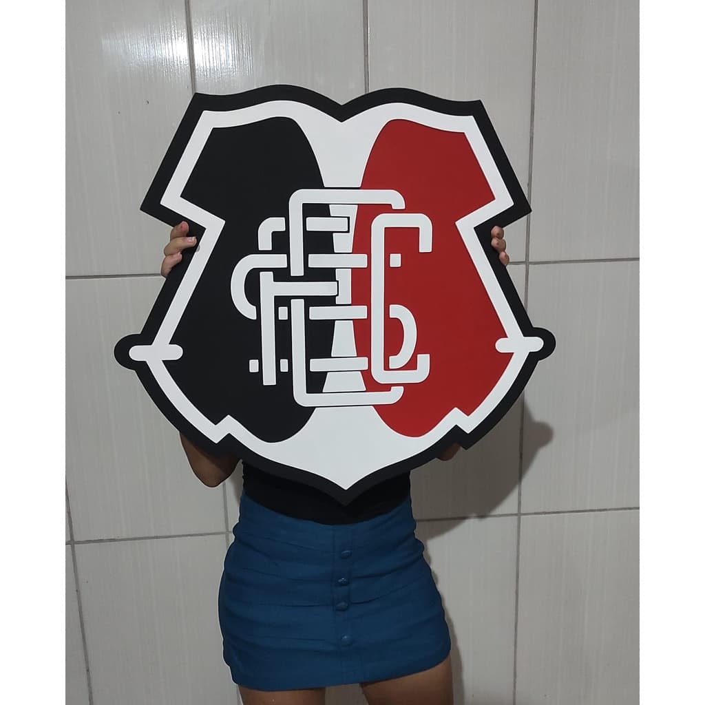Escudo Santa Cruz Em Alto Relevo.