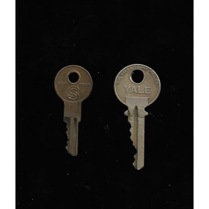 2 CHAVES ANTIGAS YALE ALEMANHA + SALVAUTO BRASIL ANOS 50