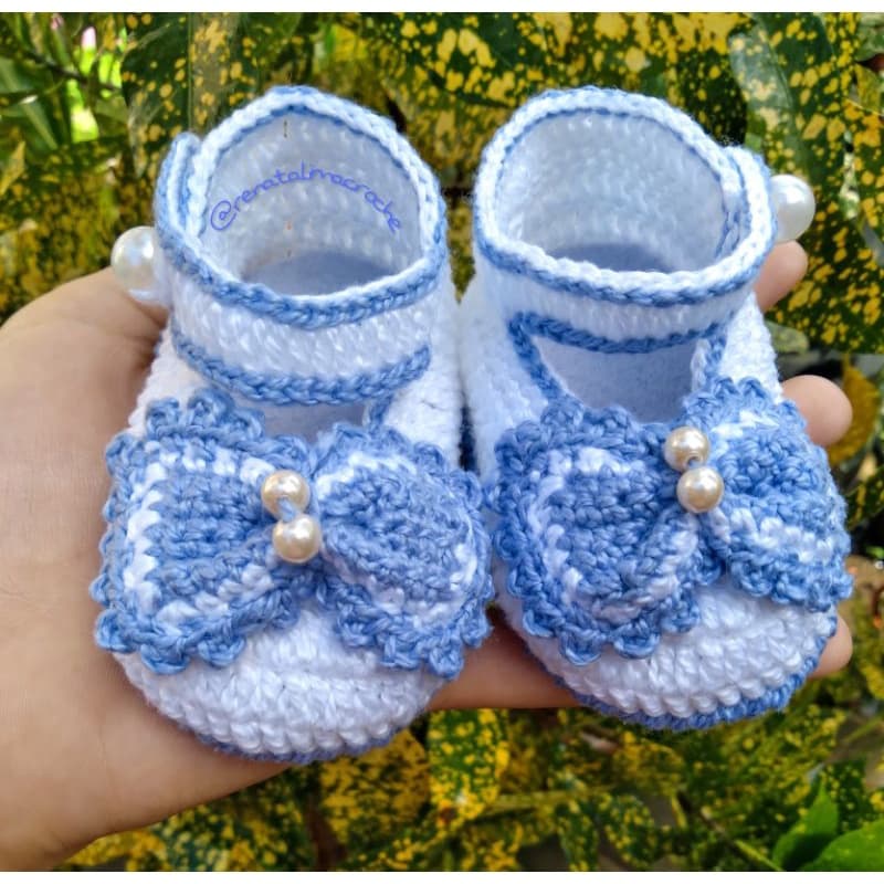 Sapatinho de Crochê para Bebê com Laço
