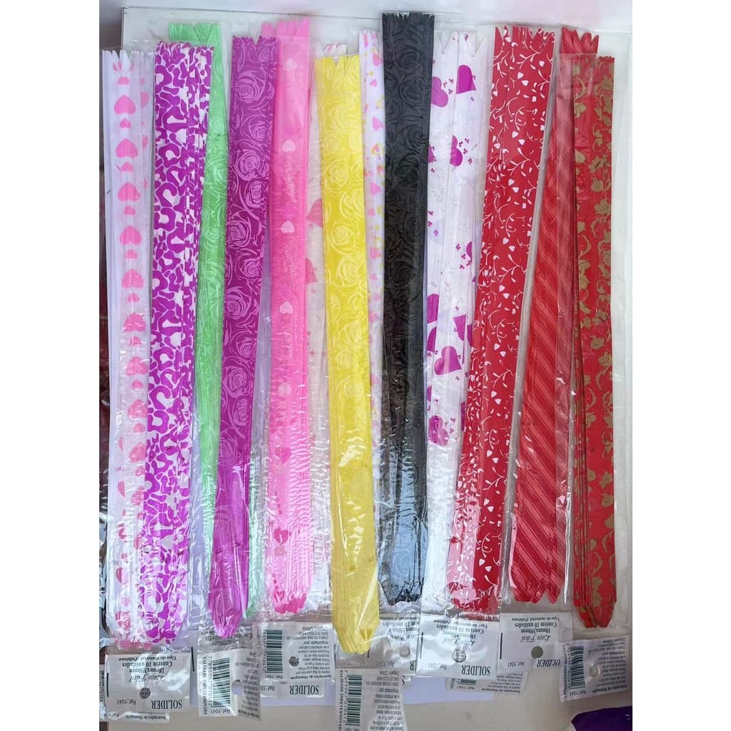 Kit de 50/100 Laços Prontos Decorados ou Com Glitter 11x20,15x27,16x33, 20x40.27x44 - Vários Tamanhos e Cores