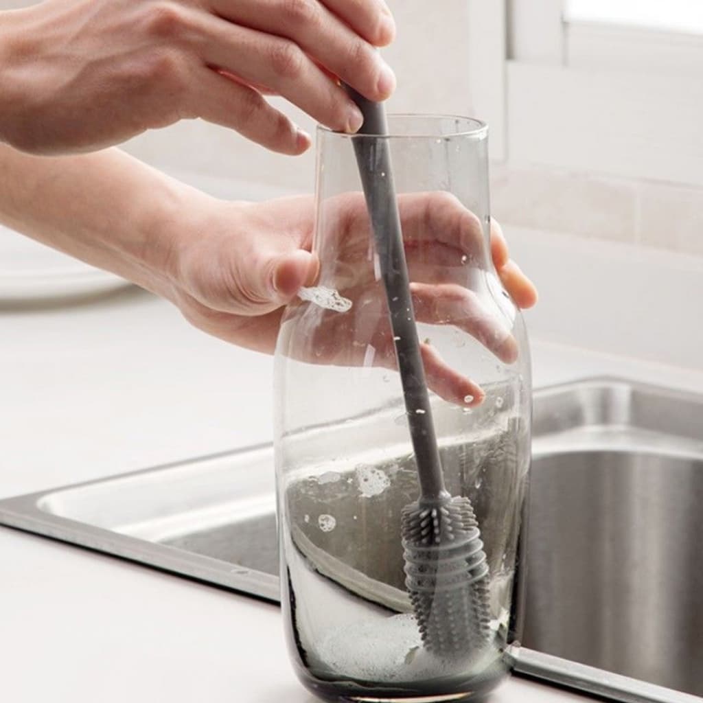 ESCOVA DE SILICONE PARA LIMPEZA DE COPOS MAMADEIRAS E JARRAS COM CABO LONGO DE PLASTICO PRATICA