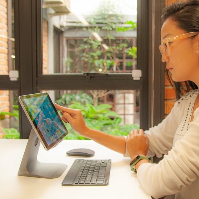 Suporte de mesa para Tablet Ipad Universal