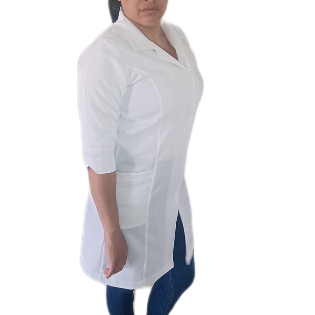 Jaleco Feminino Acinturado 3/4 bordado NOME -Jaleco manga curta bordado brasão curso (modelo tulipa).OXFORD E GABARDINE.