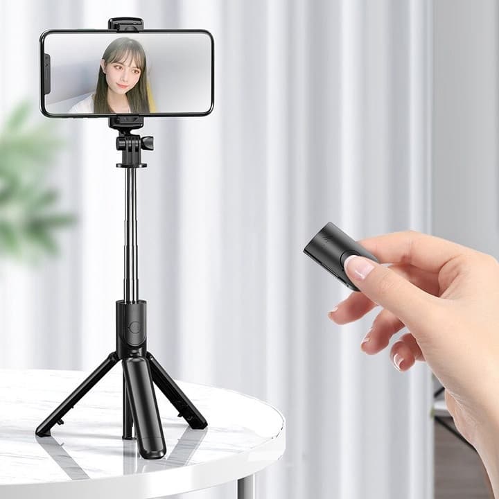 Tripé para lives, gravações, acionamento por Bluetooth, Bastão de self,  fotos proficionais - Universal, retrátil multifuncional, tripé, controle foto a distacia