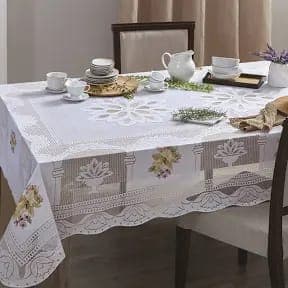 Toalha De Mesa Quadrada De Renda Grossa Branca Estampada 4 Cadeiras 1,60m X 1,60m Coleção Transfer.