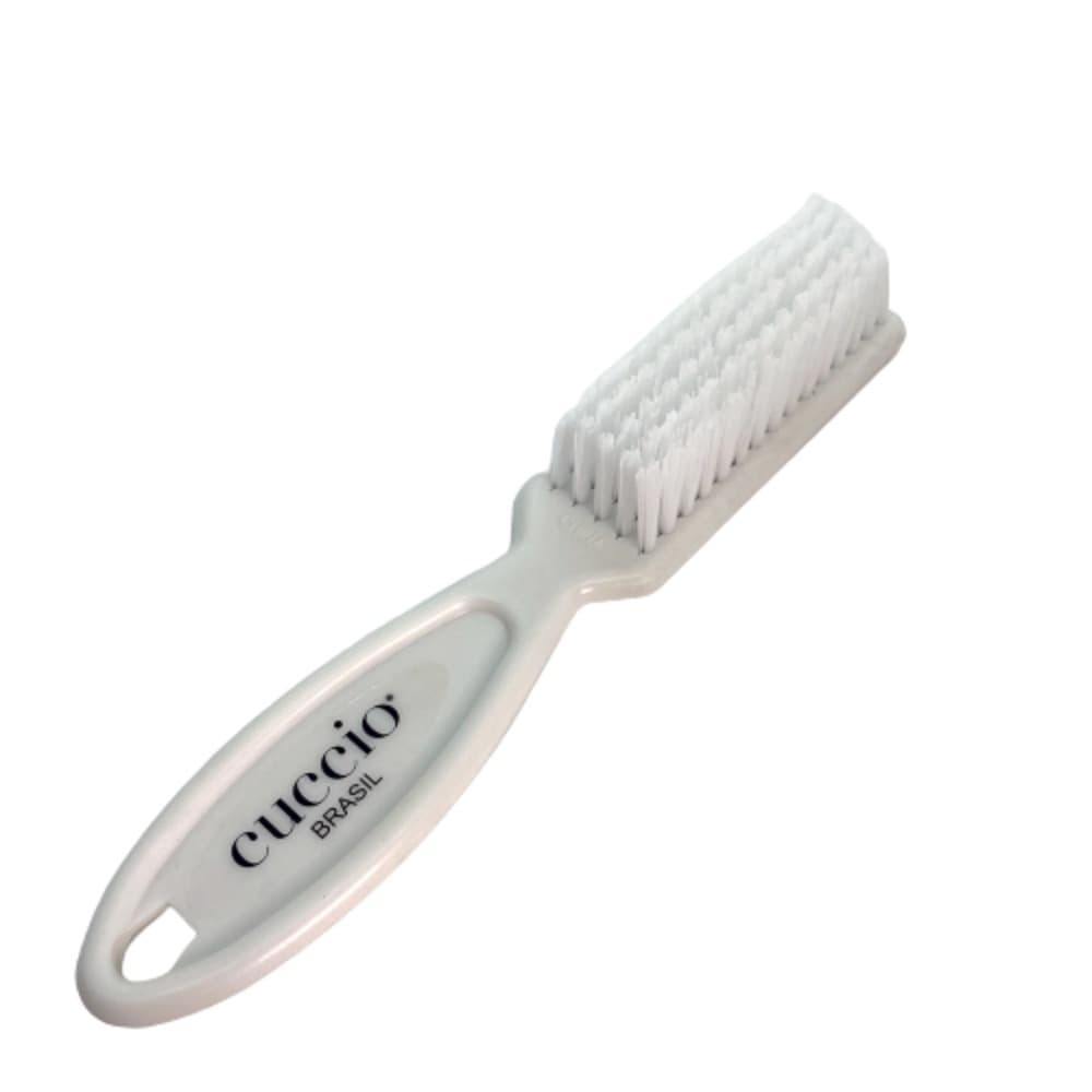 Escova de Nylon para higiene adequada das unhas Cuccio