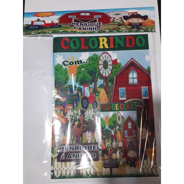 25 revistas de colorir + caixa de giz de cera e lapela personalizadas no tema desejado.