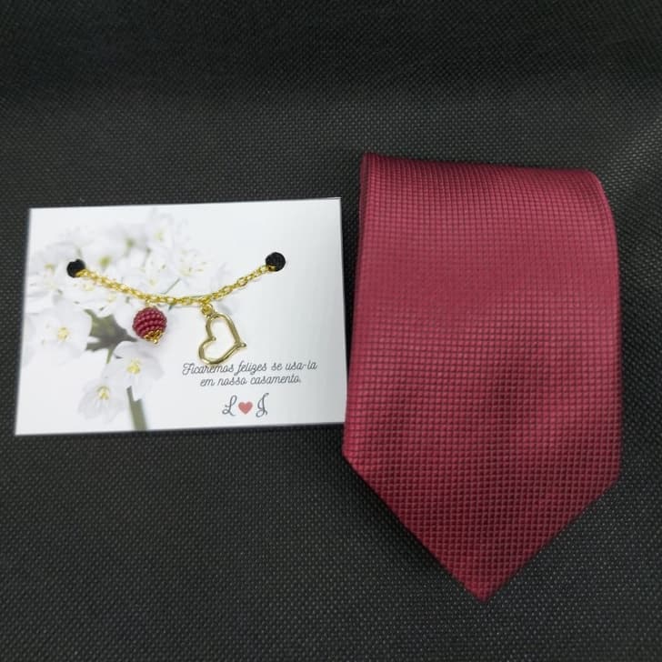 kit padrinho com pulseira  para madrinha e gra vata cor marsala para casamento