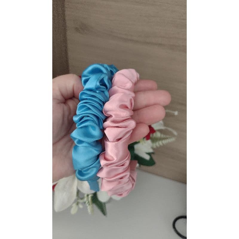 Tiara scrunchies de cetim arco fexivel