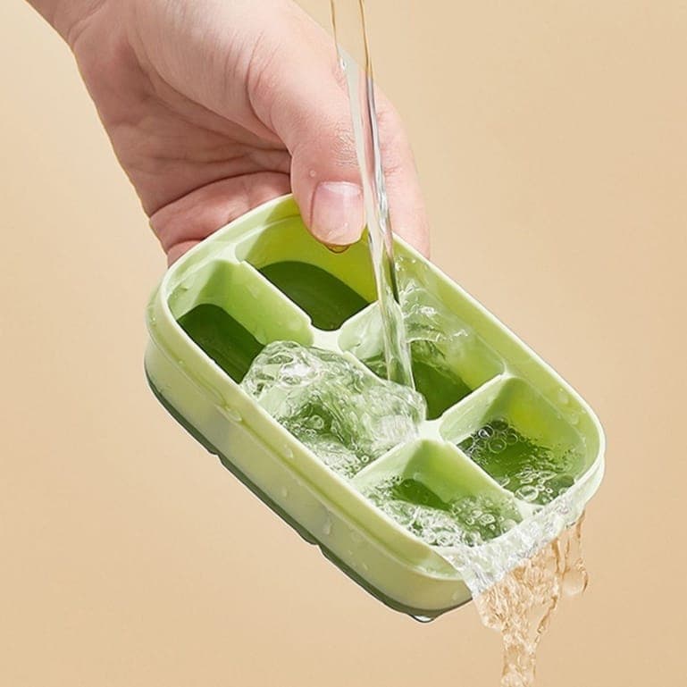 Forma de Gelo de Silicone com Tampa – Prática e Versátil